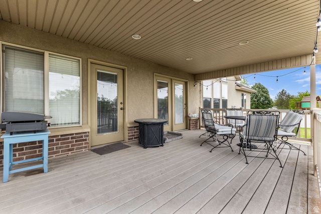 1536 W MISTY BREEZE CIR, Kaysville, UT 84037