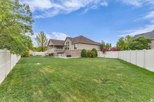 1536 W MISTY BREEZE CIR, Kaysville, UT 84037