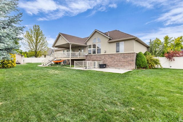 1536 W MISTY BREEZE CIR, Kaysville, UT 84037