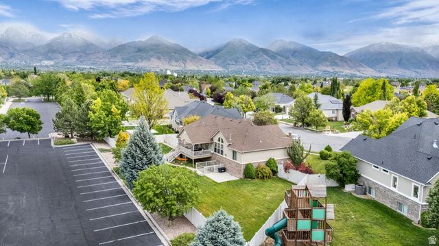1536 W MISTY BREEZE CIR, Kaysville, UT 84037
