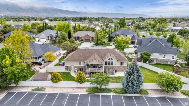 1536 W MISTY BREEZE CIR, Kaysville, UT 84037