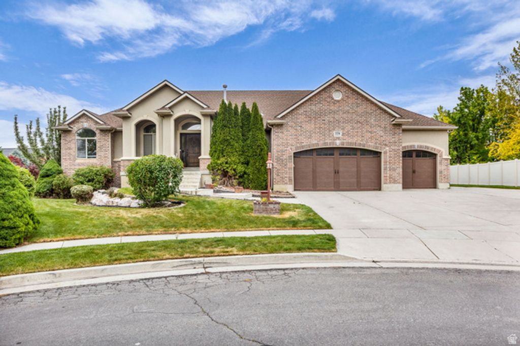 1536 W MISTY BREEZE CIR, Kaysville, UT 84037