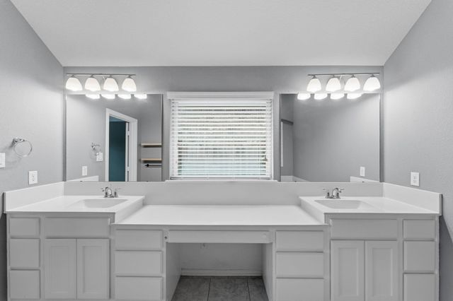 1123 Great Grey Owl Court, Conroe, TX 77385