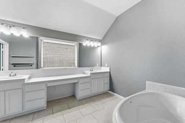 1123 Great Grey Owl Court, Conroe, TX 77385