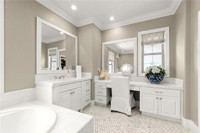 10 Jenny, Ladera Ranch, CA 92694