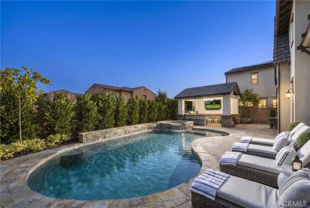 10 Jenny, Ladera Ranch, CA 92694