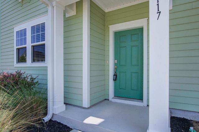 117 Archdale Street, Summerville, SC 29486
