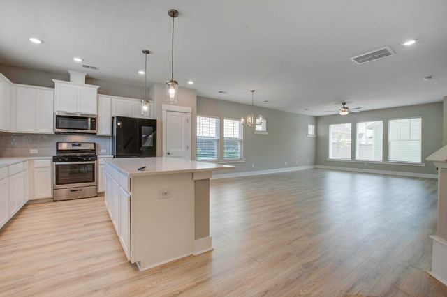 117 Archdale Street, Summerville, SC 29486