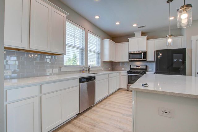 117 Archdale Street, Summerville, SC 29486