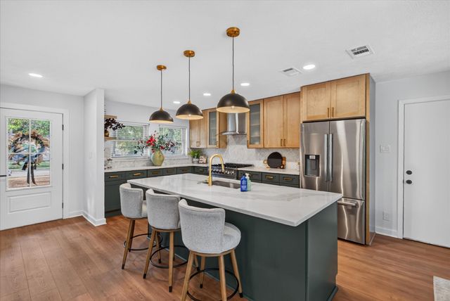 9823 Limerick Drive, Dallas, TX 75218