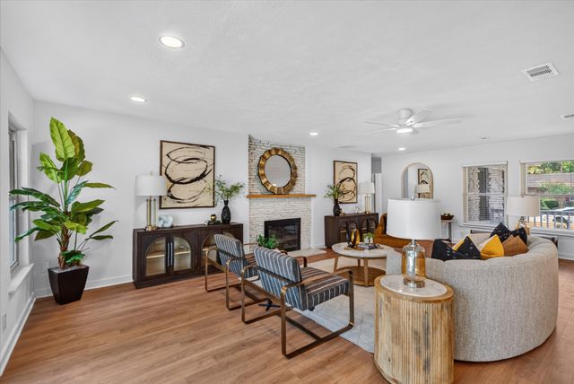 9823 Limerick Drive, Dallas, TX 75218