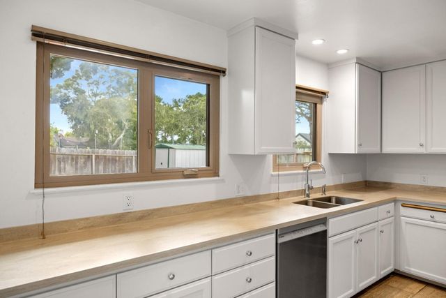36 Wellings Place, Monterey, CA 93940