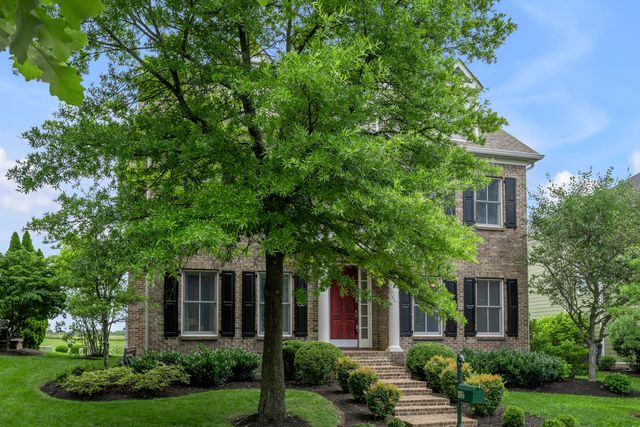 1885 Goodpaster Way, Lexington, KY 40505