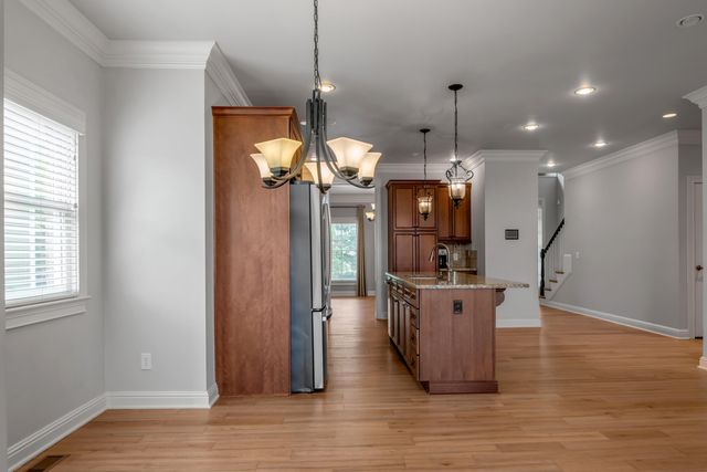 1885 Goodpaster Way, Lexington, KY 40505