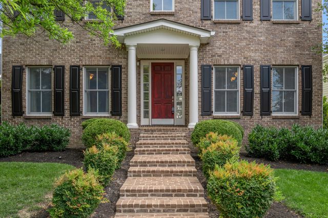 1885 Goodpaster Way, Lexington, KY 40505