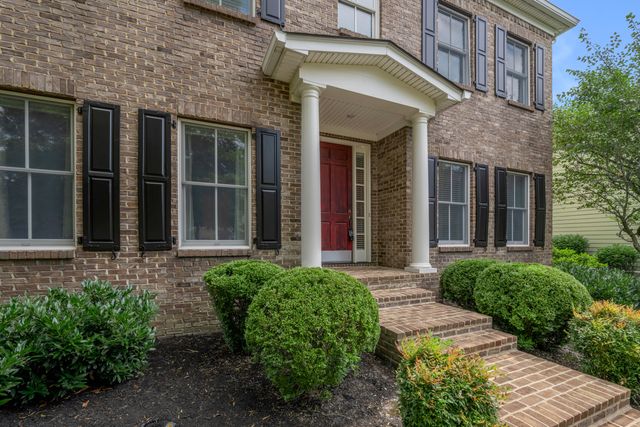 1885 Goodpaster Way, Lexington, KY 40505