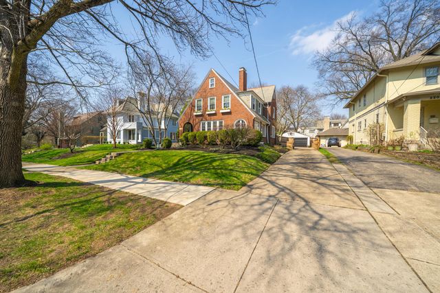 2188 Bryden Road, Columbus, OH 43209