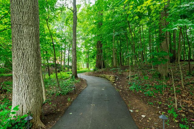 2188 Bryden Road, Columbus, OH 43209