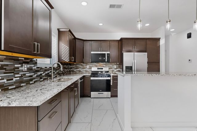 10704 Cenote Road SW, Albuquerque, NM 87121