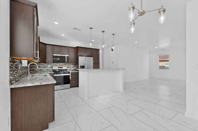 10704 Cenote Road SW, Albuquerque, NM 87121