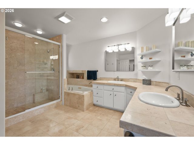 2749 SUNCREST Ave, Eugene, OR 97405