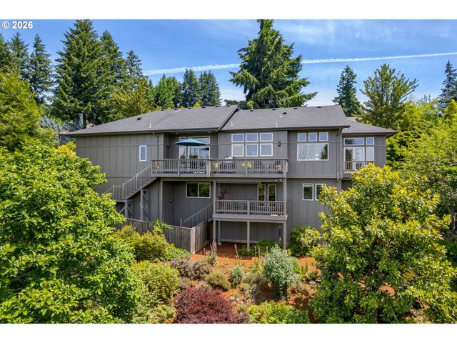 2749 SUNCREST Ave, Eugene, OR 97405