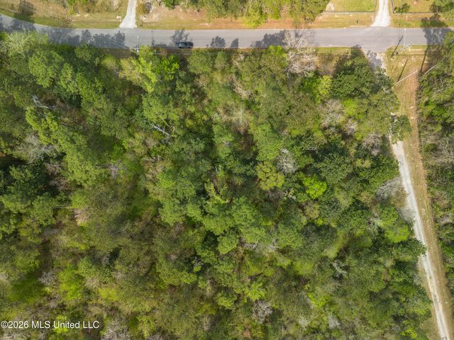 13264 River Road, Gulfport, MS 39503