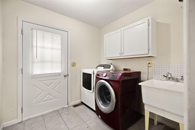 703 Knapp Avenue, Morehead, KY 40351