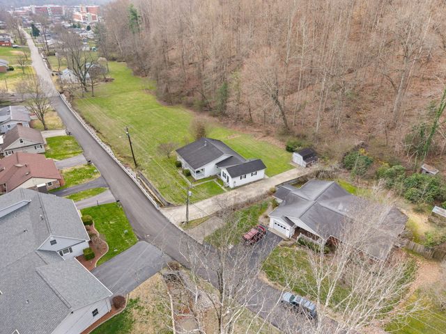 703 Knapp Avenue, Morehead, KY 40351