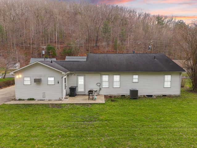 703 Knapp Avenue, Morehead, KY 40351