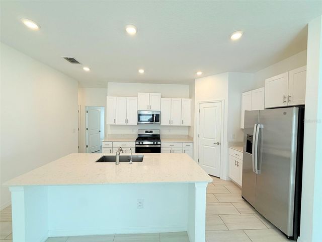 35089 BRACKETT BEND, Zephyrhills, FL 33541