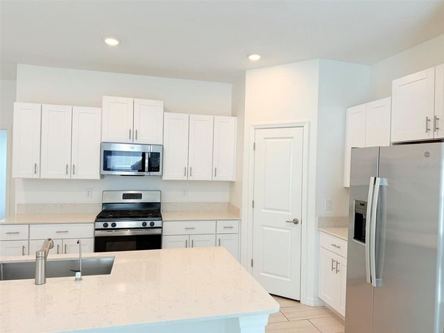 35089 BRACKETT BEND, Zephyrhills, FL 33541