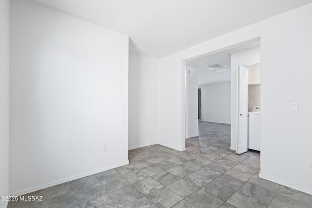 8540 W Magpie Place, Tucson, AZ 85757