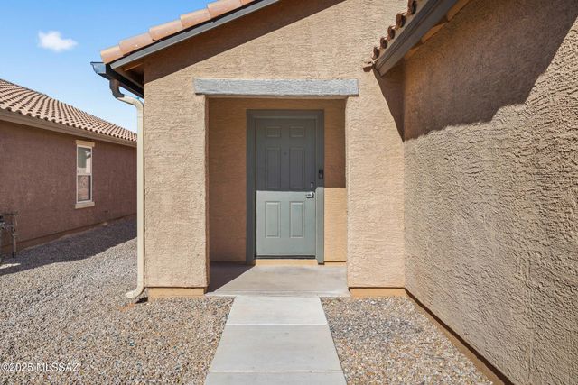 8540 W Magpie Place, Tucson, AZ 85757