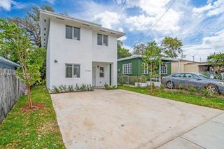 2956 NW 44 ST, Miami, FL 33142