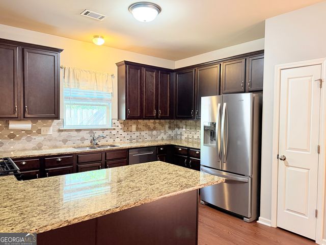 4929 Parke Brook Drive, Acworth, GA 30101