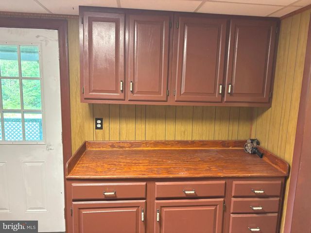 2600 MIDDLE COVE RD, Mathias, WV 26812