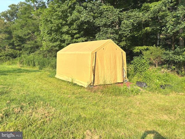 2600 MIDDLE COVE RD, Mathias, WV 26812