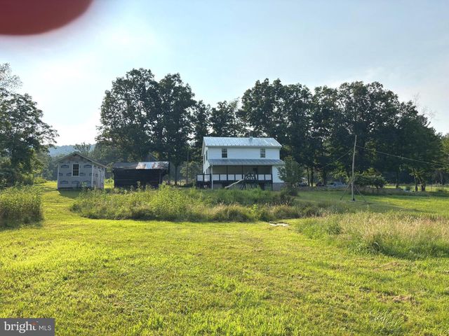 2600 MIDDLE COVE RD, Mathias, WV 26812