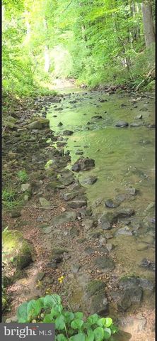 2600 MIDDLE COVE RD, Mathias, WV 26812