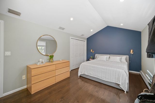 59 Wyvern St, Boston, MA 02131