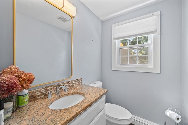 59 Wyvern St, Boston, MA 02131