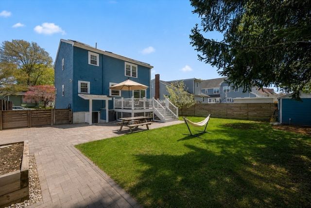 59 Wyvern St, Boston, MA 02131