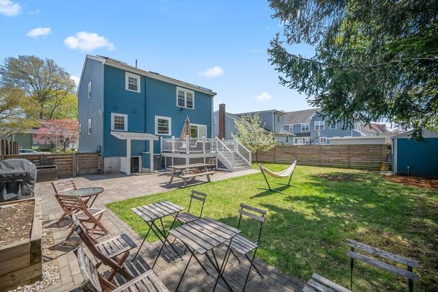 59 Wyvern St, Boston, MA 02131