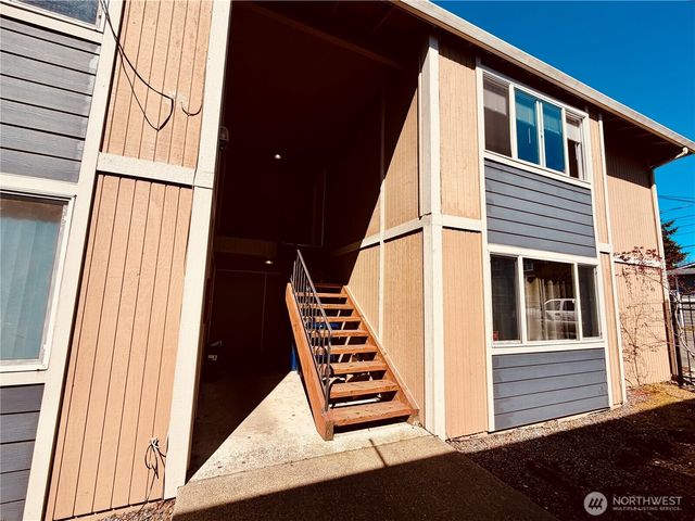 4027 S Warner Street, Tacoma, WA 98409