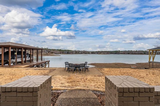 66 Sanchez Way, Hot Springs Village, AR 71909