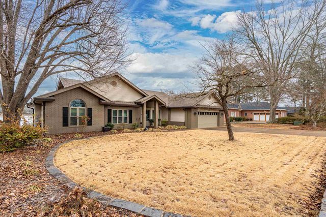 66 Sanchez Way, Hot Springs Village, AR 71909