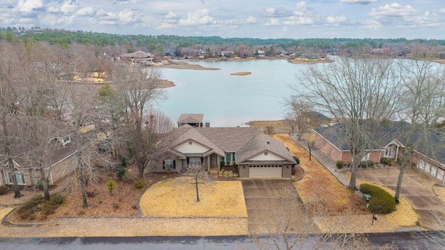 66 Sanchez Way, Hot Springs Village, AR 71909