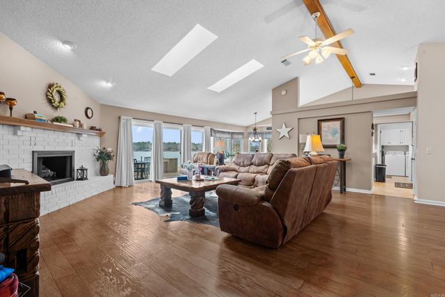 66 Sanchez Way, Hot Springs Village, AR 71909