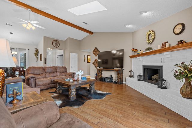 66 Sanchez Way, Hot Springs Village, AR 71909